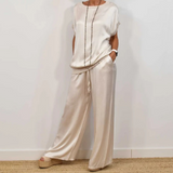 Lucie - Set with Luxurious Comfort